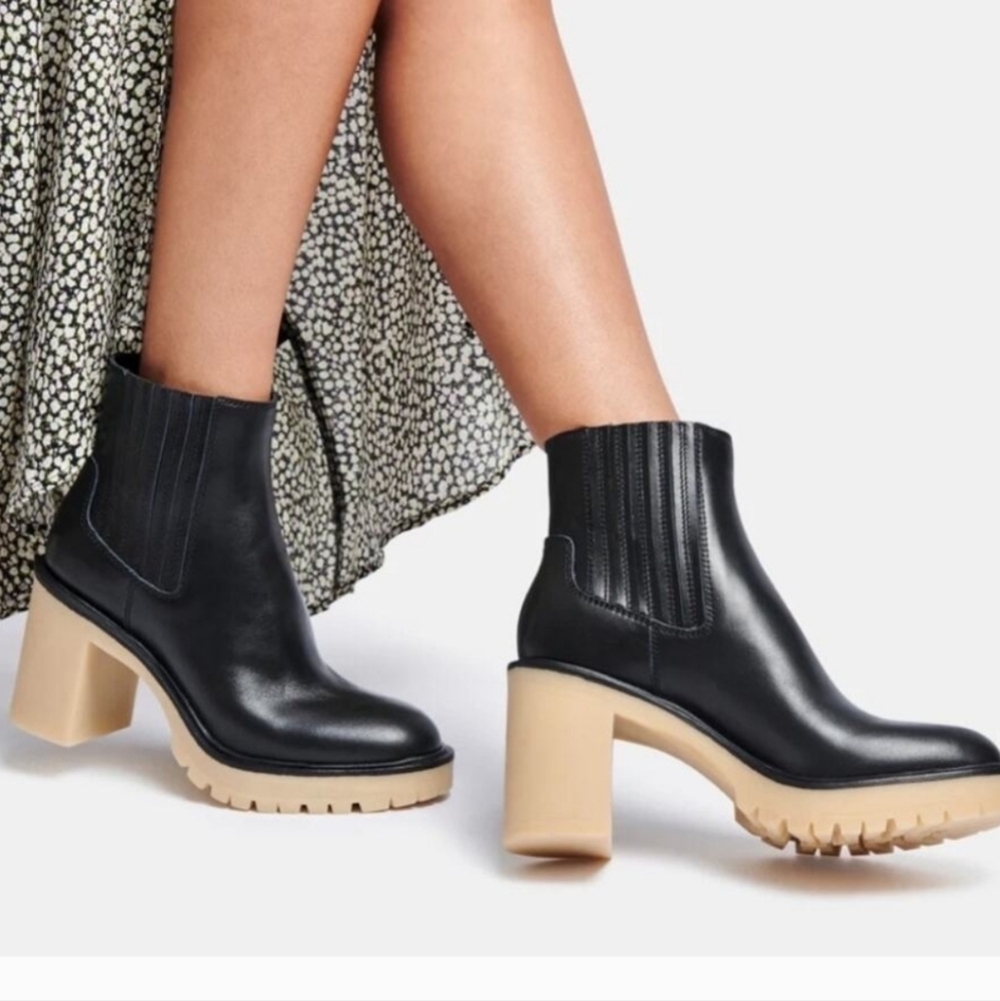 Dolce Vita Sz 9 Women's Caster Lug Sole Chelsea Heeled Ankle Boot